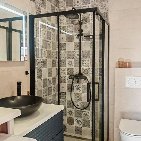 بيت للعطل Stone With Sea View And Pool